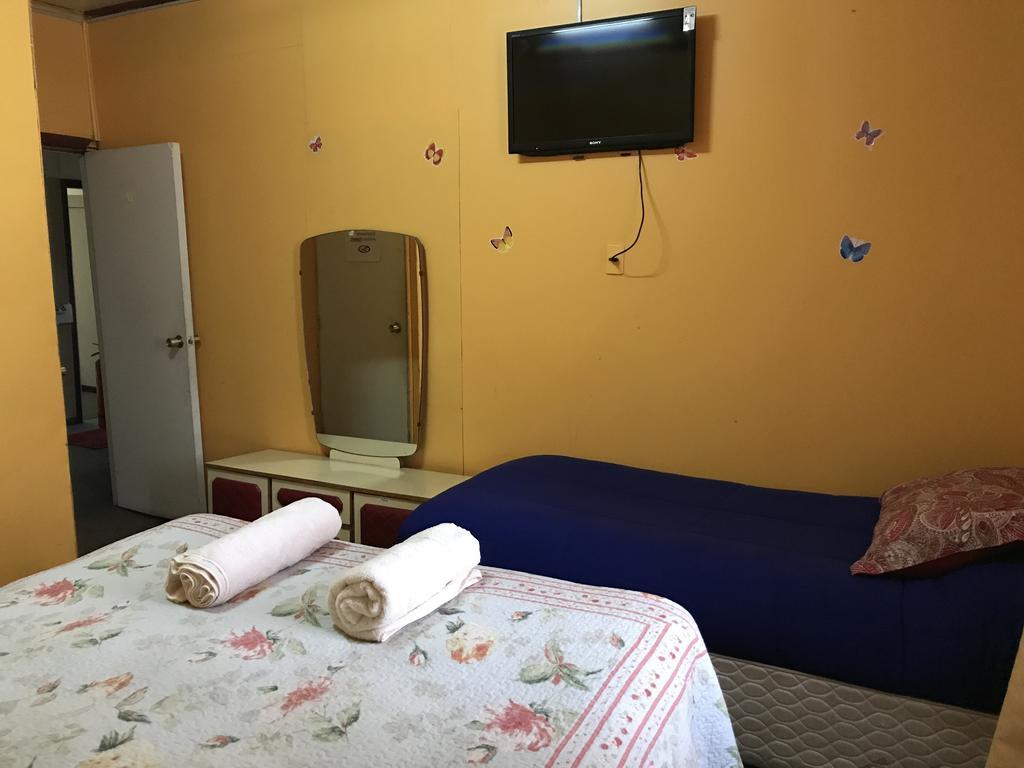 Hostal Torres Del Paine Пунта-Аренас Экстерьер фото