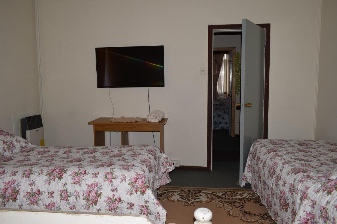Hostal Torres Del Paine Пунта-Аренас Экстерьер фото