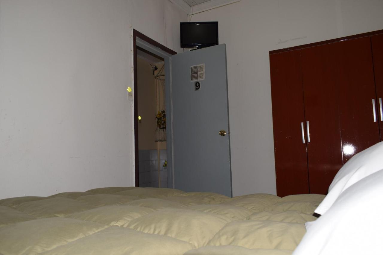 Hostal Torres Del Paine Пунта-Аренас Экстерьер фото
