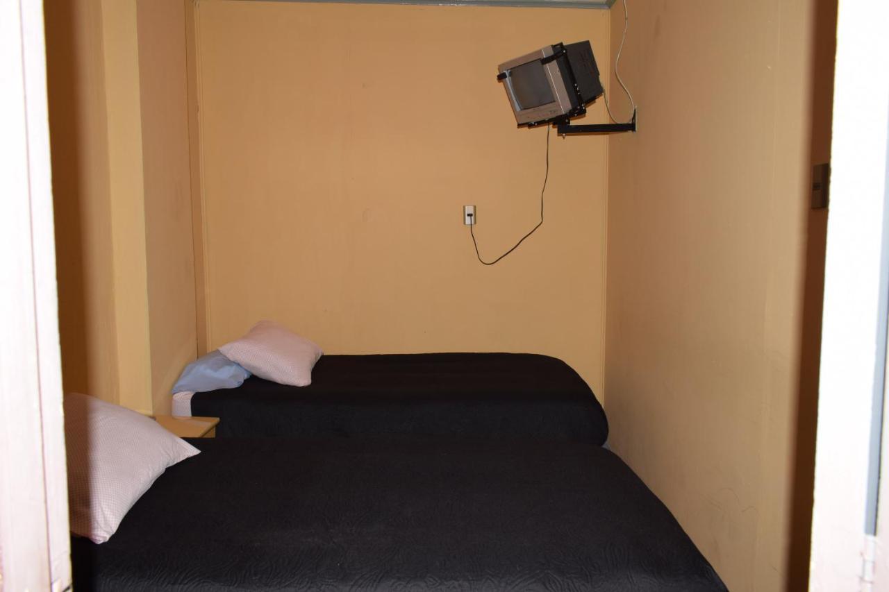 Hostal Torres Del Paine Пунта-Аренас Экстерьер фото